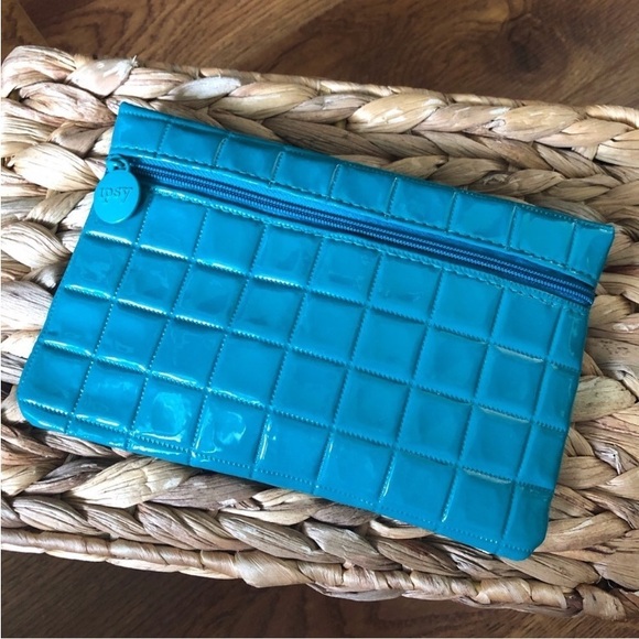 Ipsy teal vegan quilted zip up cosmetic bag - Picture 1 of 3